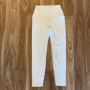 Ivory Cropped Lululemon leggings